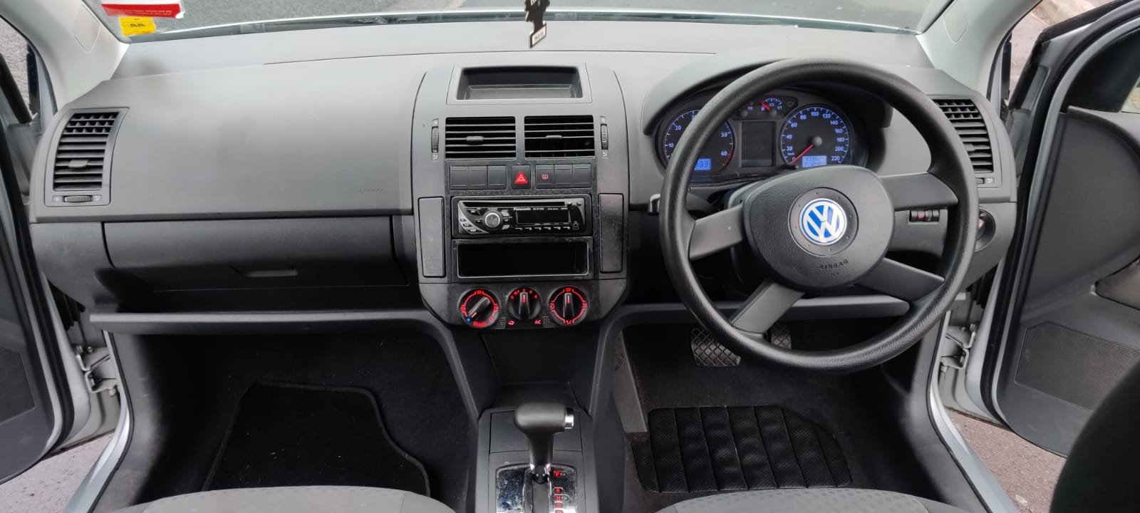 Volkswagen_Polo_PHOTO-2025-12-15-21-53-29 3.jpg